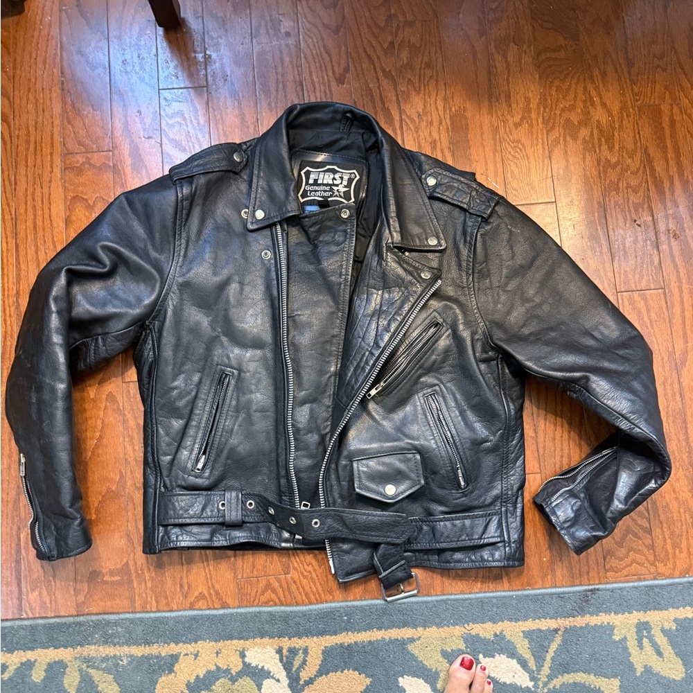 Rare Vtg  FIRST Genuine Leather Biker Jacket Men’s  Size (44) L  1990’s